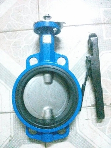 Kch nng ng?m  t th?y l?c 3 t?n LAUNCH TLT 630A